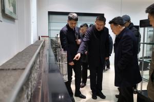 湖南洞口县委书记吴韬到访OD注册大厅集团并签订合作框架协议